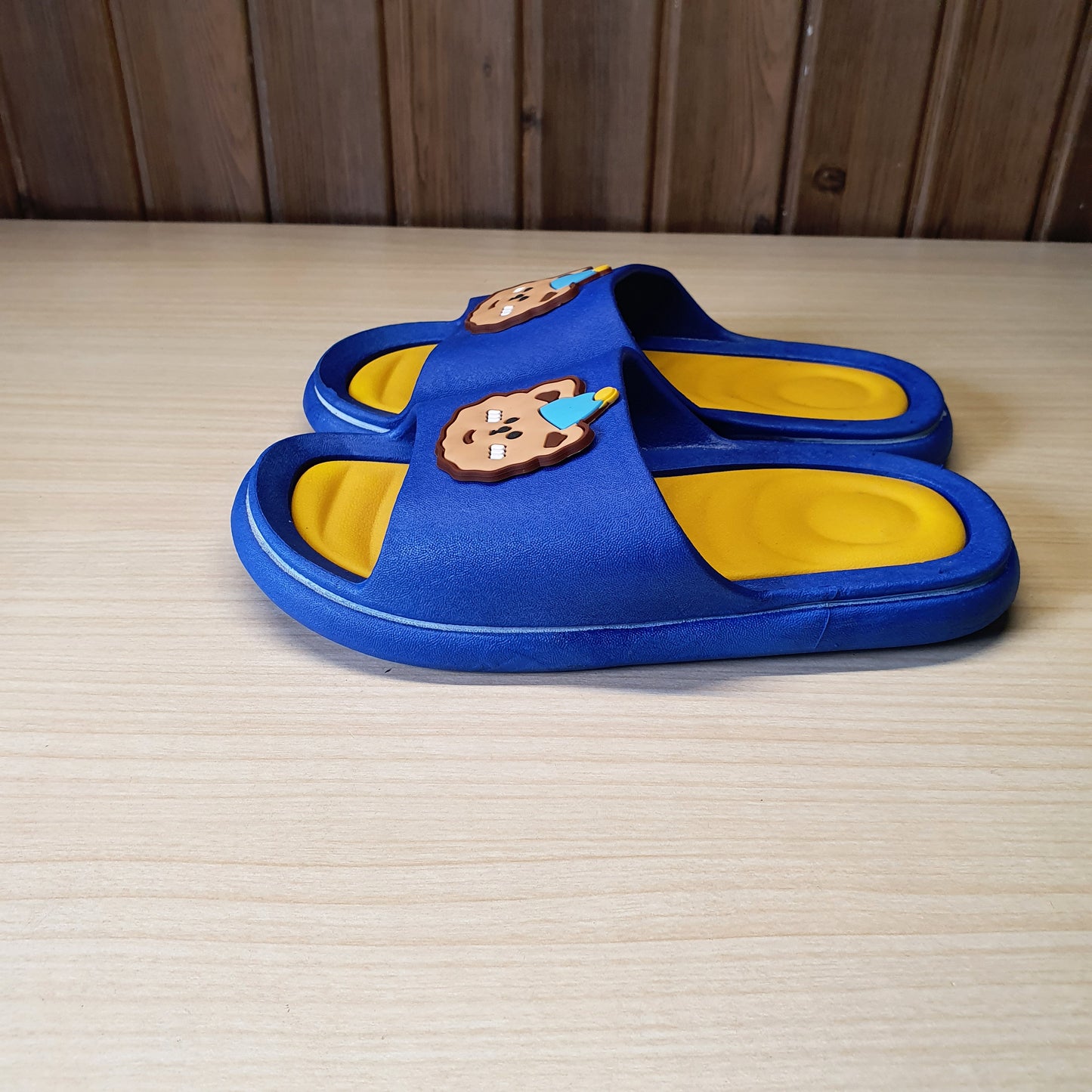 Kids Used Imported Slippers Size 34