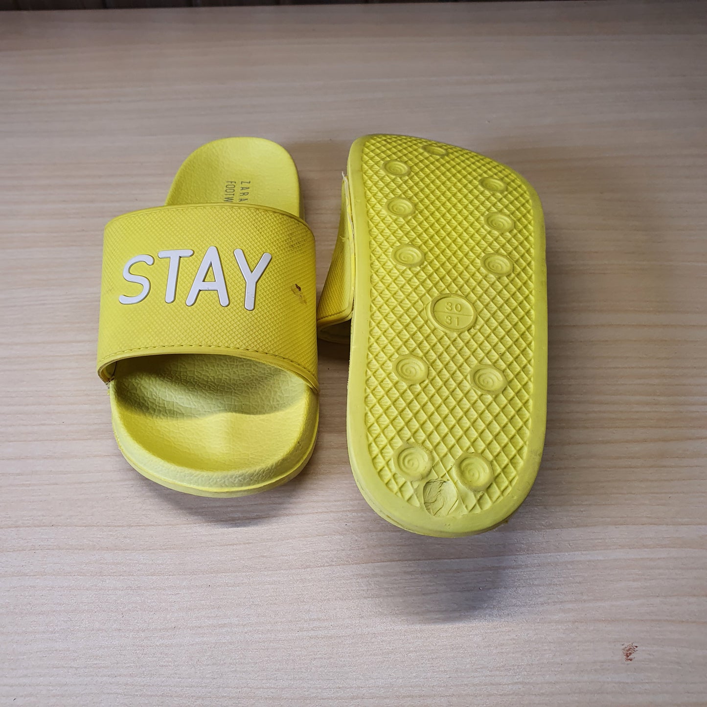 Kids Used Imported Slippers Size 31-31