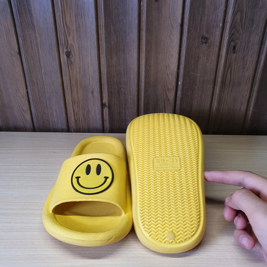 Kids Used Imported Slipers Size29-31