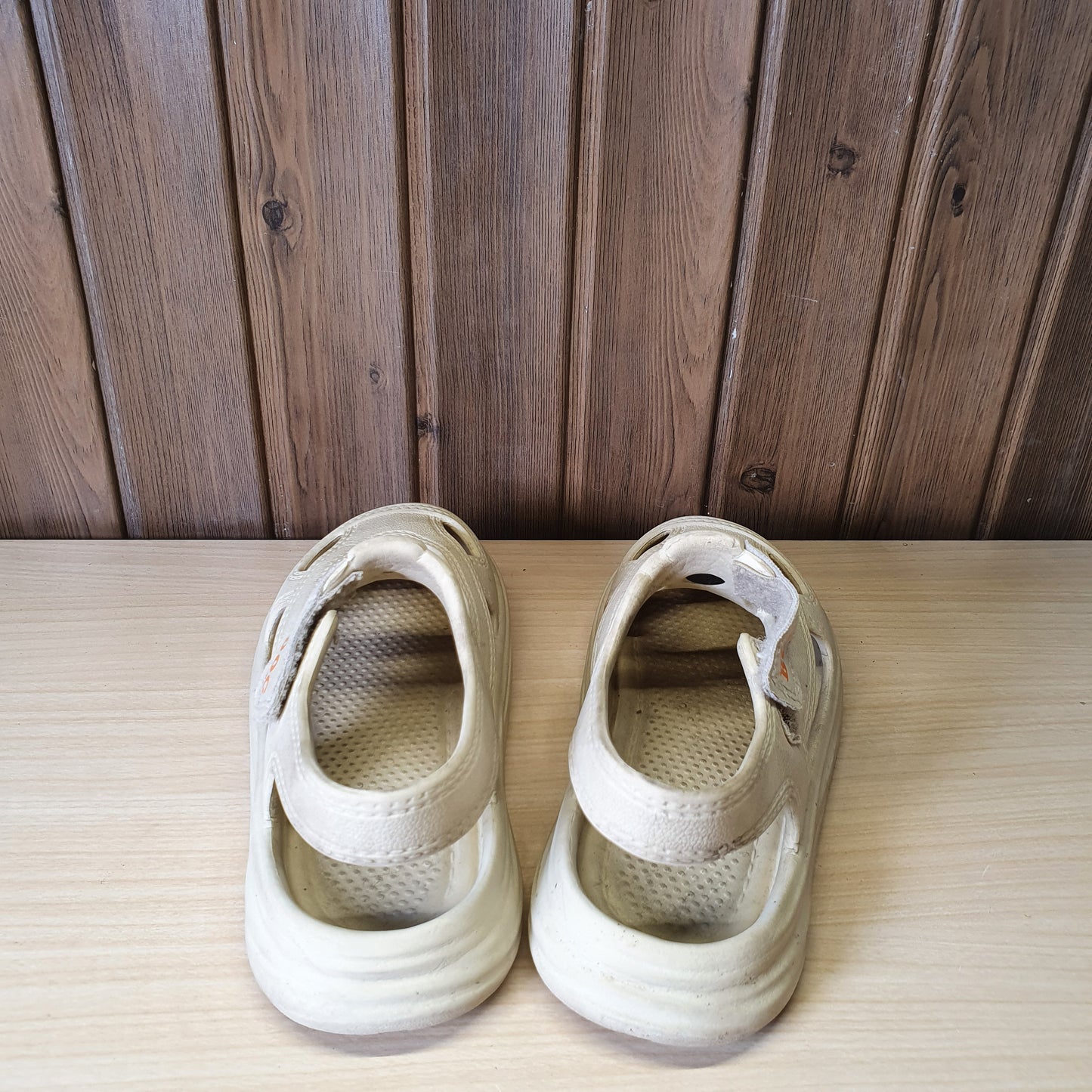 Kids Used Imported Sandals size 29