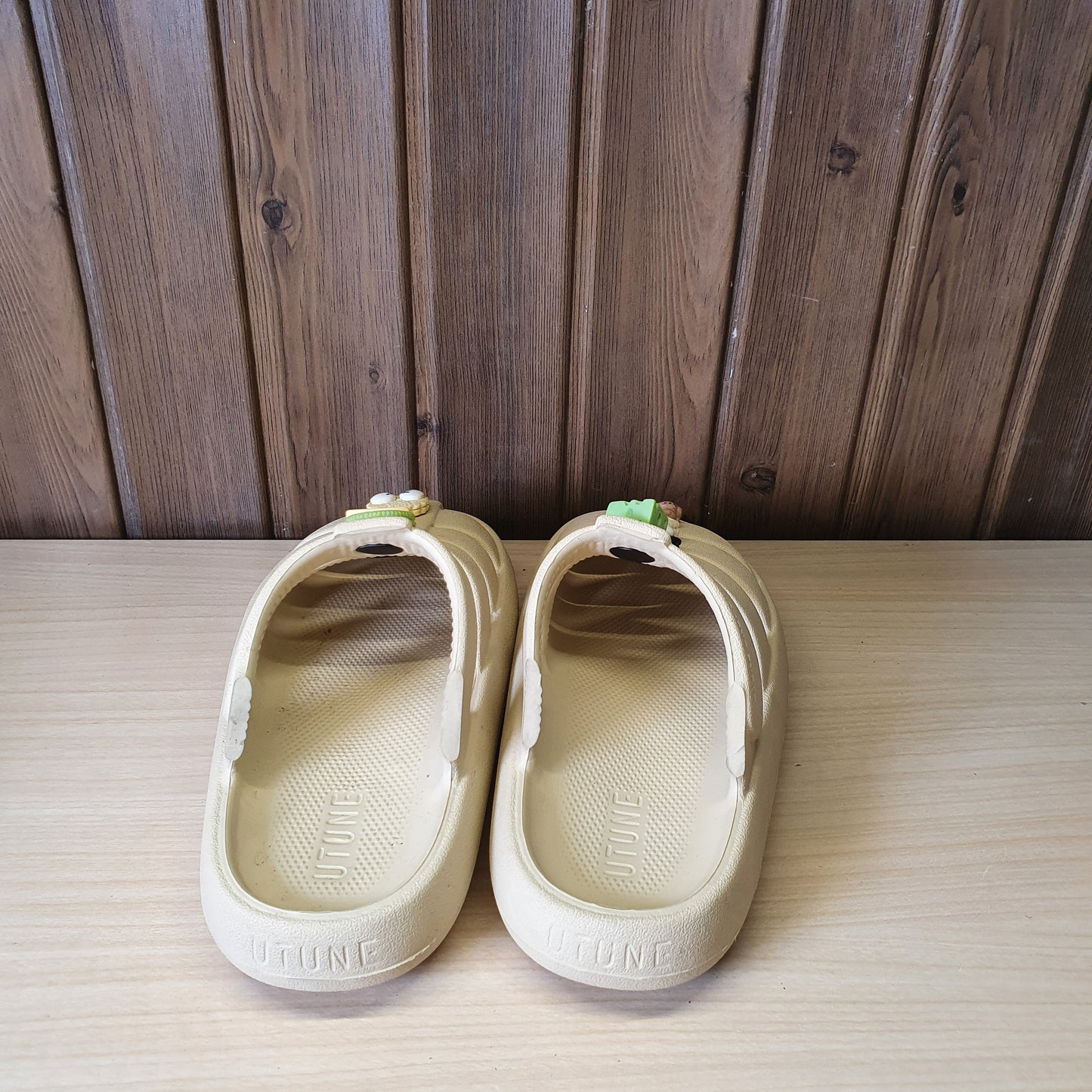 Kids Used Imported Crocs size 190MM