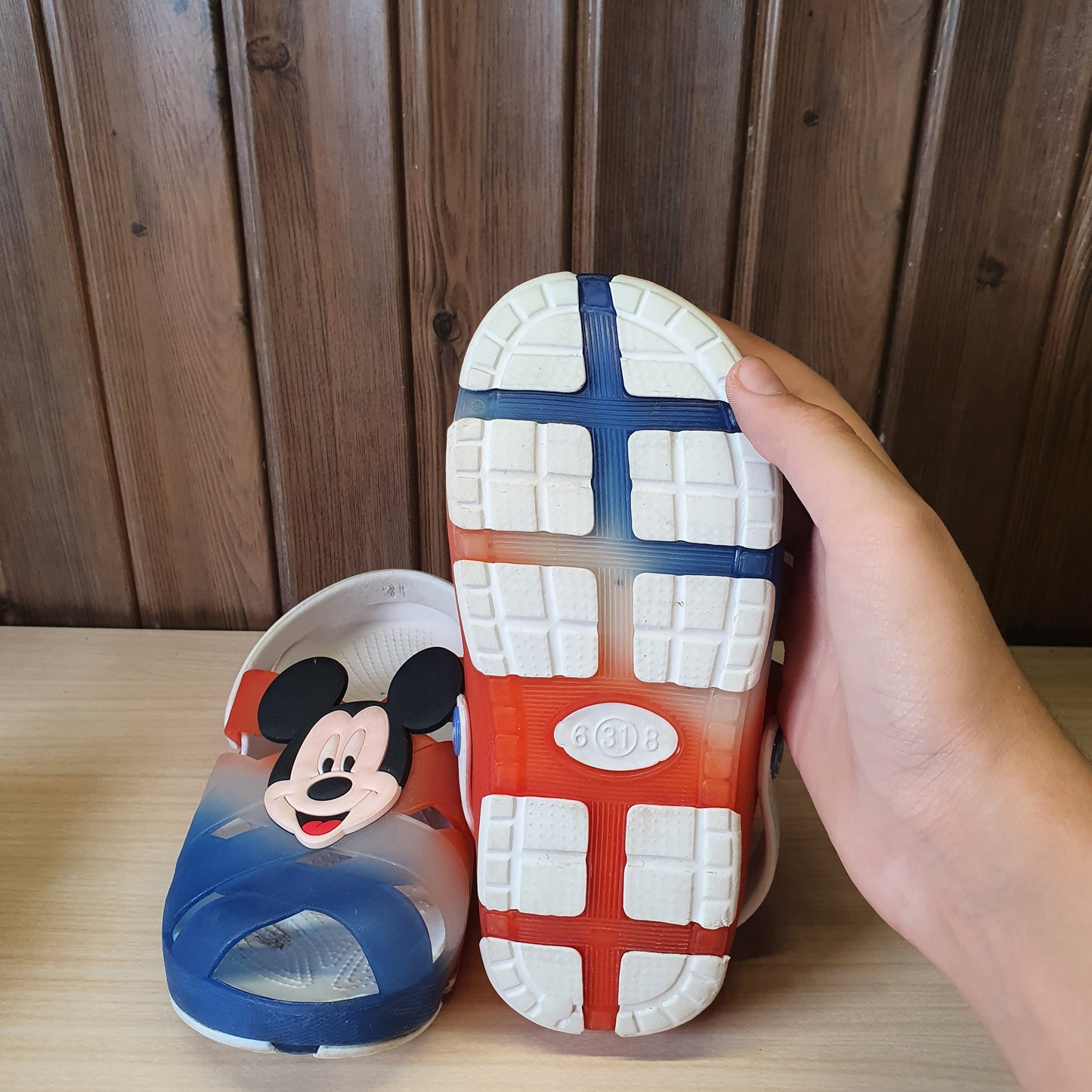 Kids Used Imported Crocks Size 31