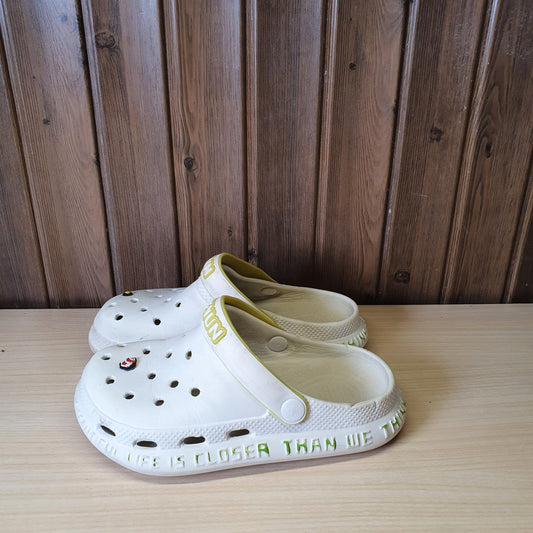 Kids Used Imported Crocks Size 32