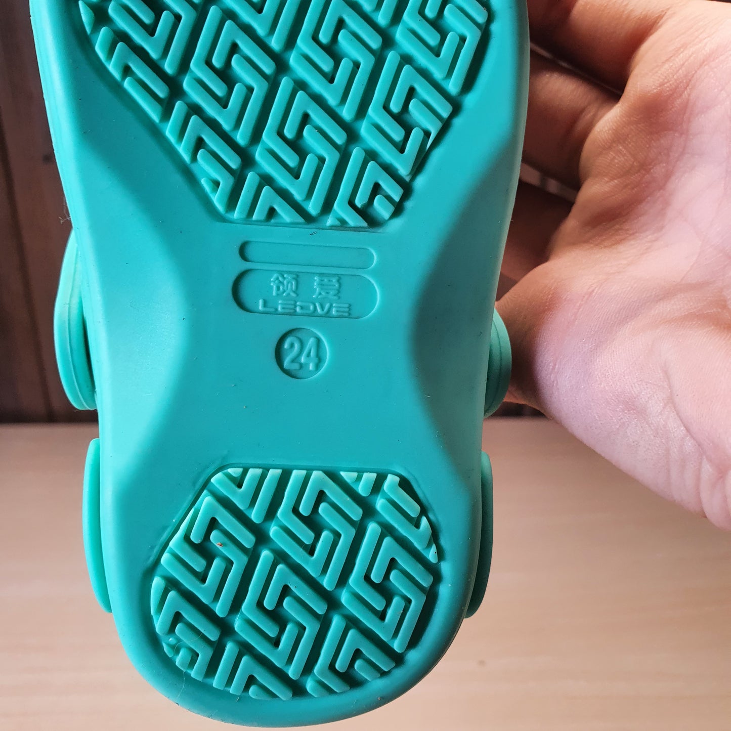 Kids Used Imported Crocks Size 24
