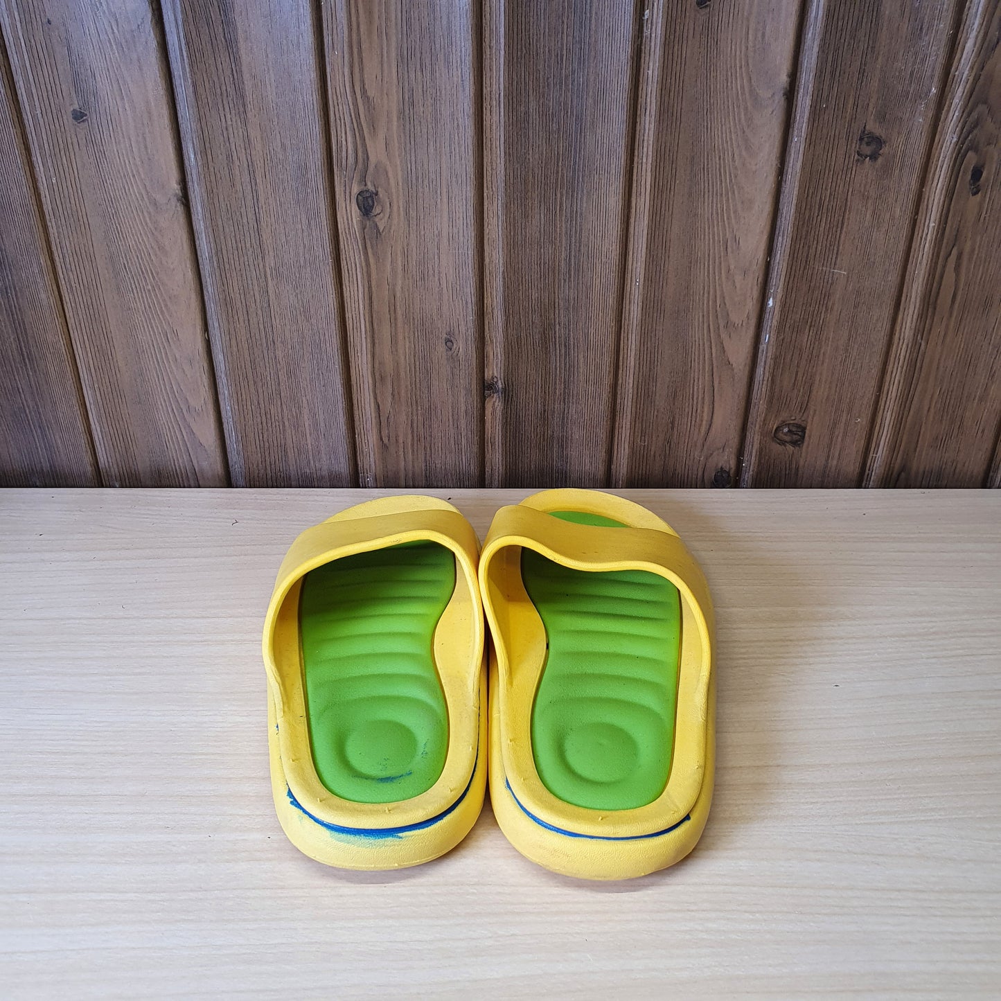 Kids Used Imported Slippers Size 32