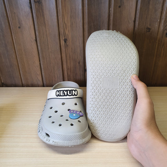 Kids Used Imported Crocks Size 32