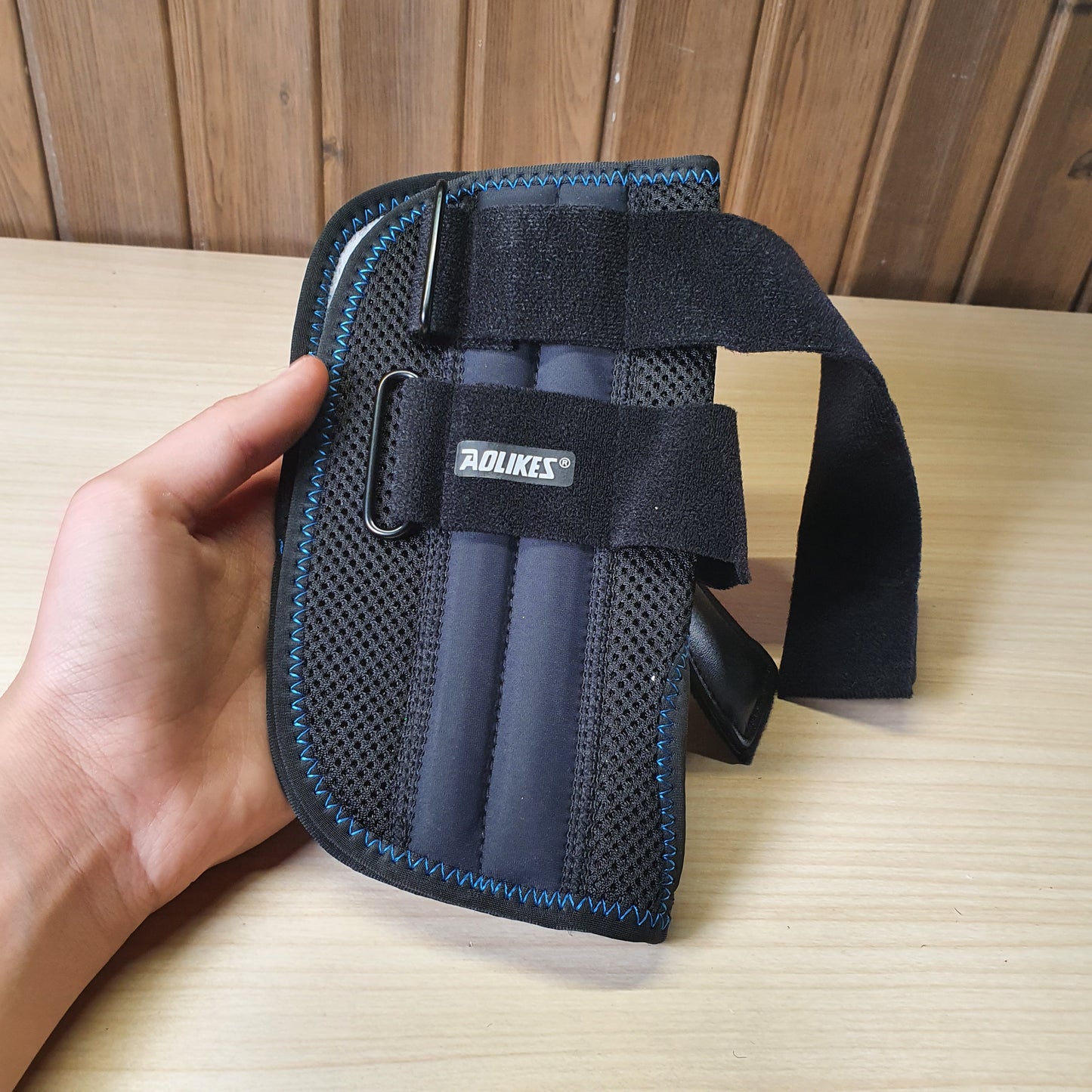AOLIKES wrist support brace #6078