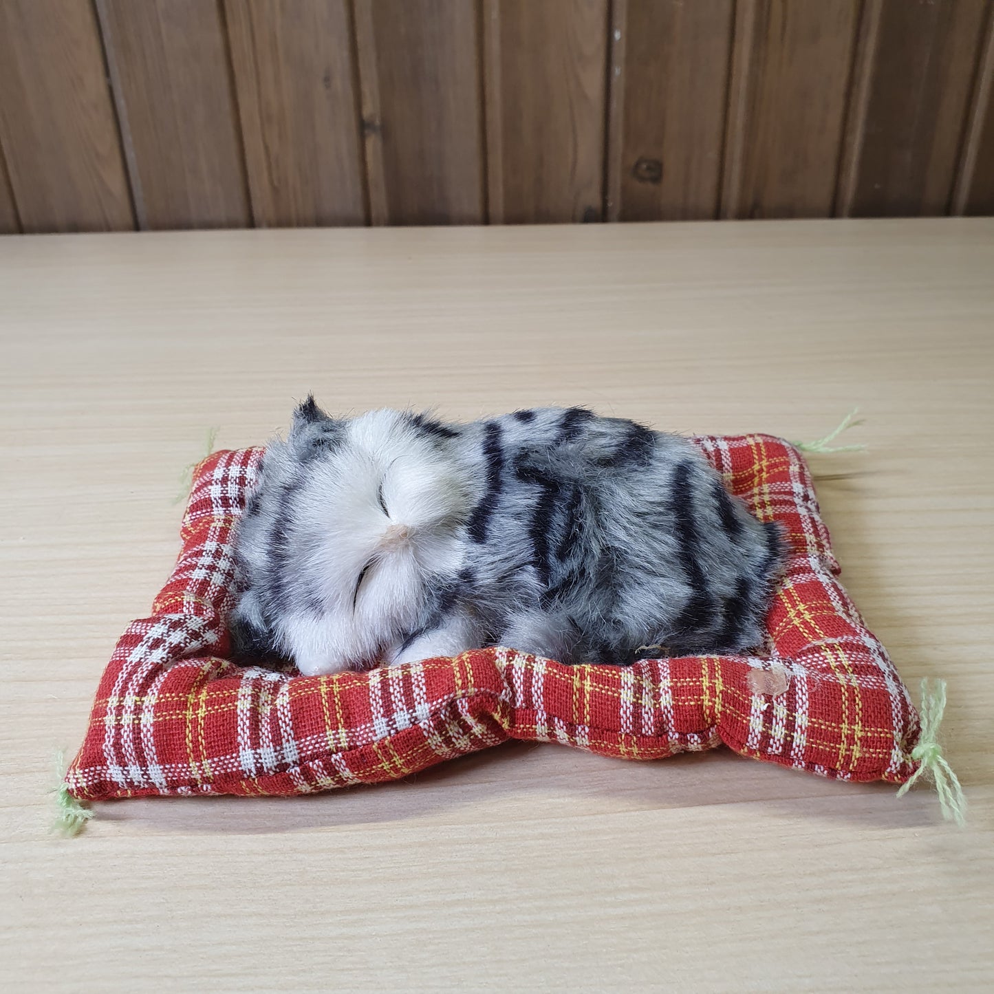 Sleeping Cat Figure #6039