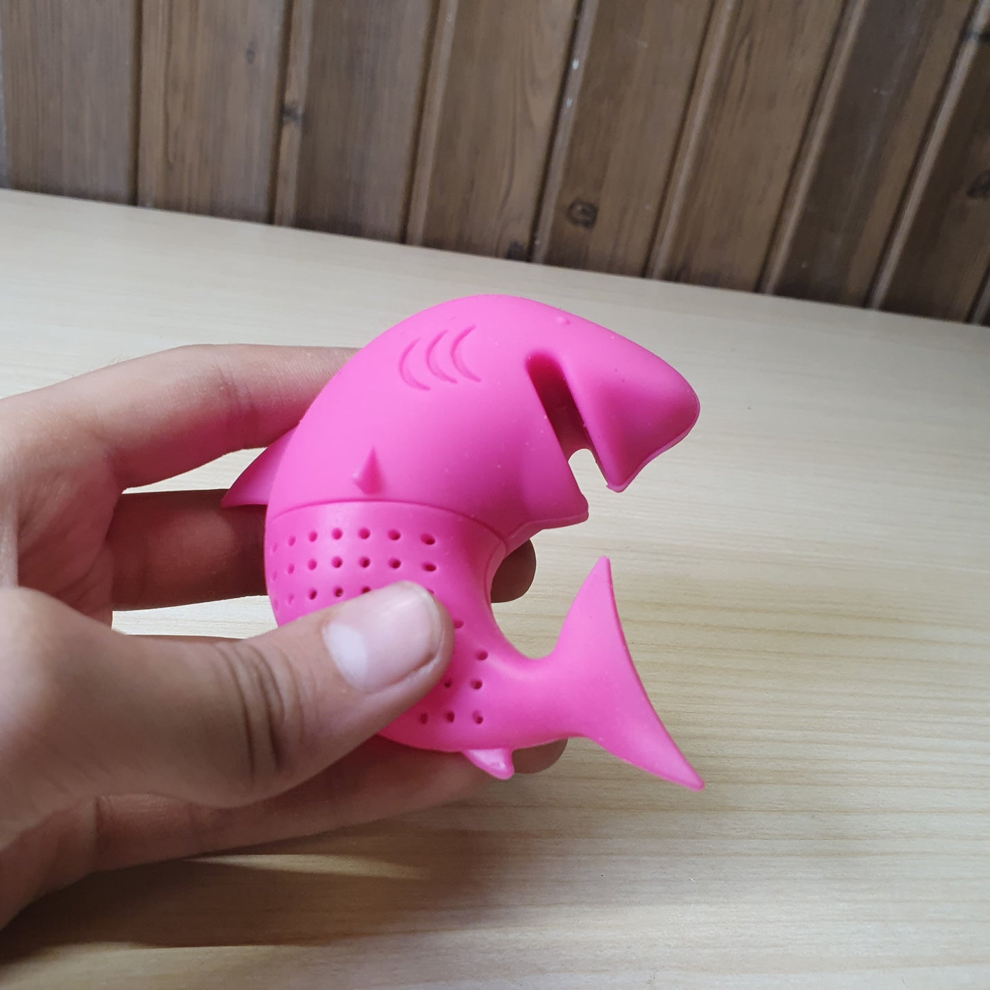 Pink shark-shaped tea infuser made from food-grade silicone. #6941