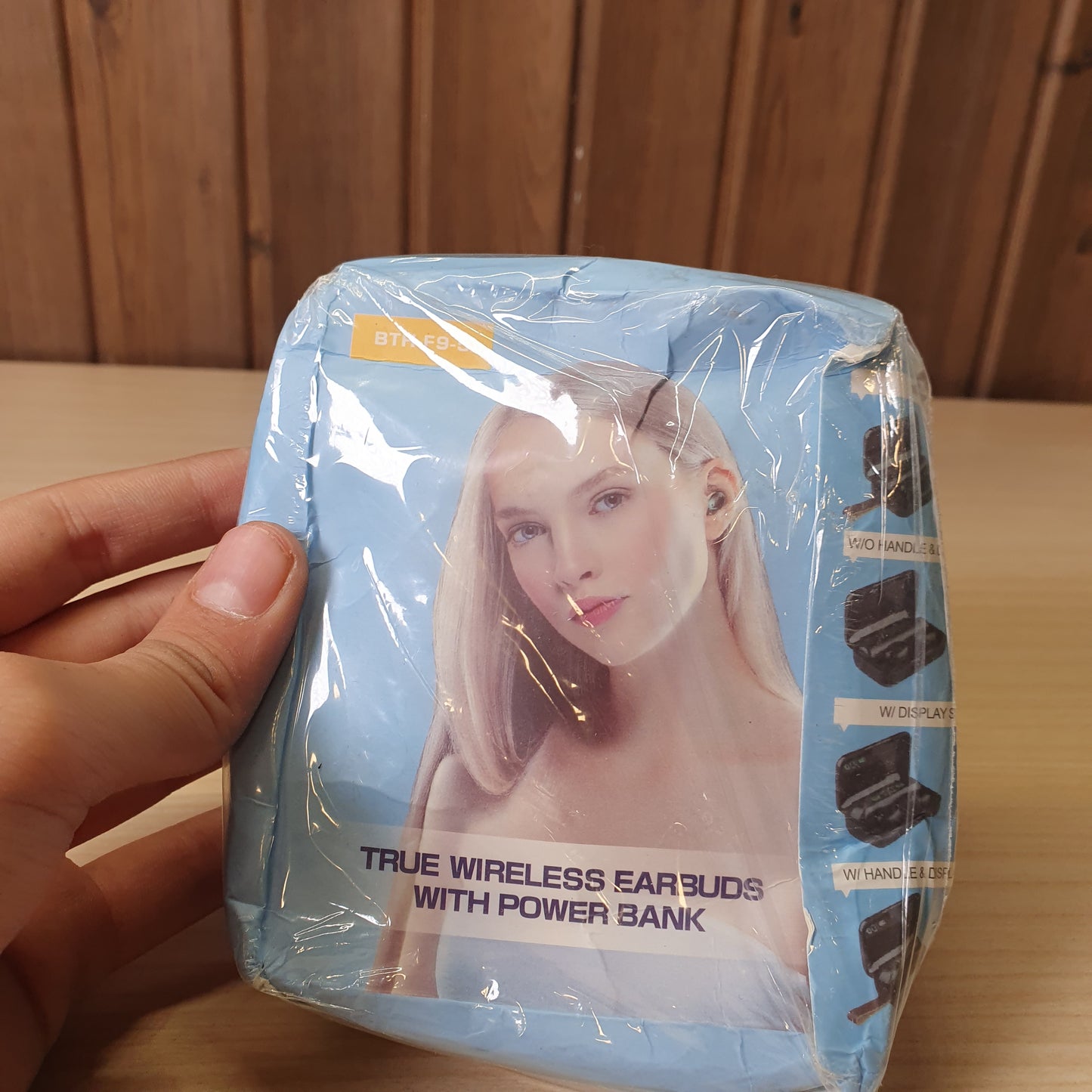 Earbuds With Powerbank #8185