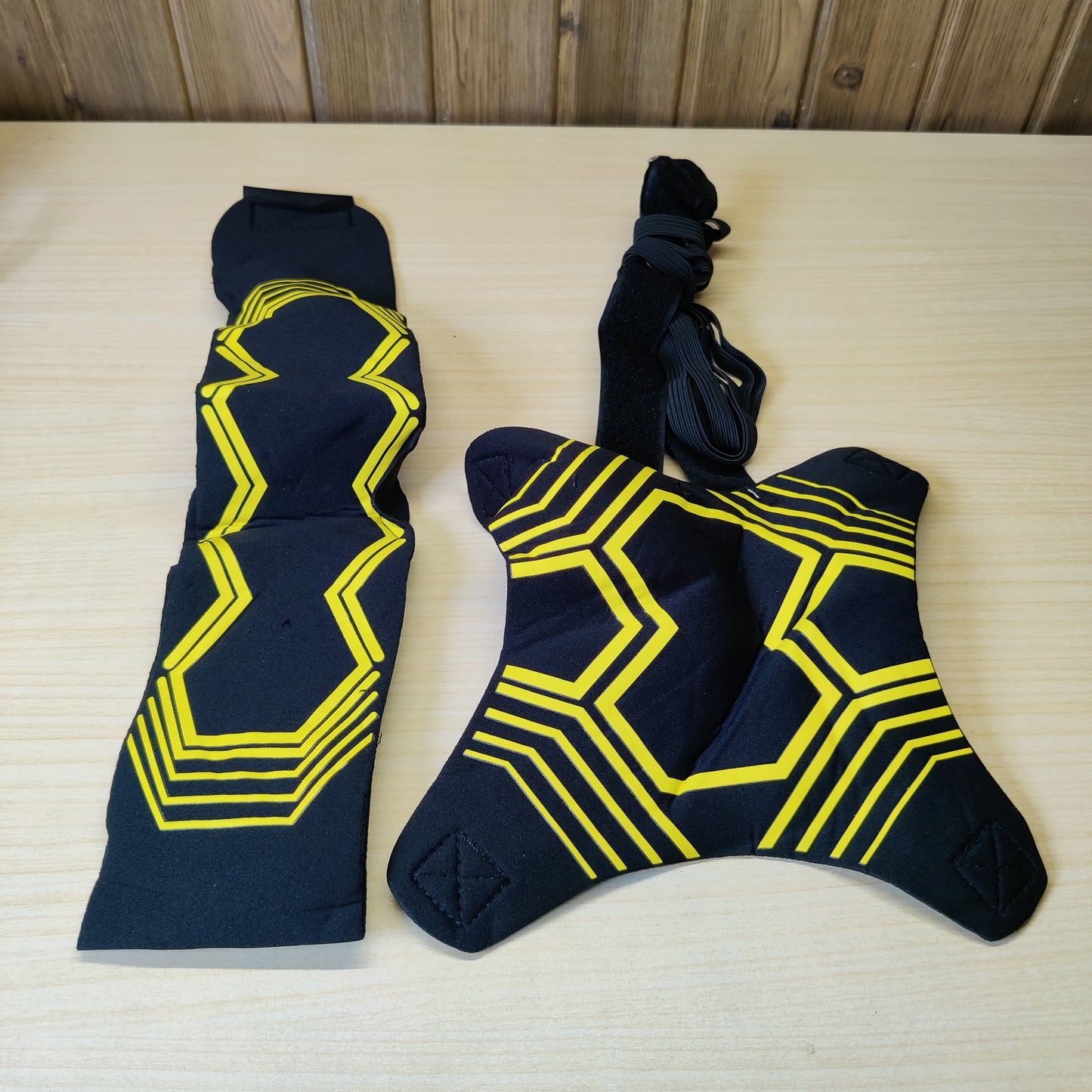 JDWG-Solo Soccer Trainer featuring black and yellow neoprene material designed to improve individual football skills#1883