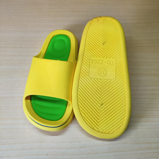 Used Kids Slippers Size 35