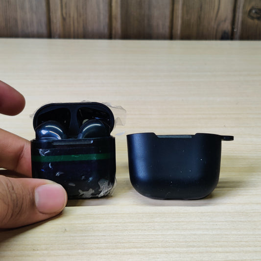Earbuds With Cover # 2849