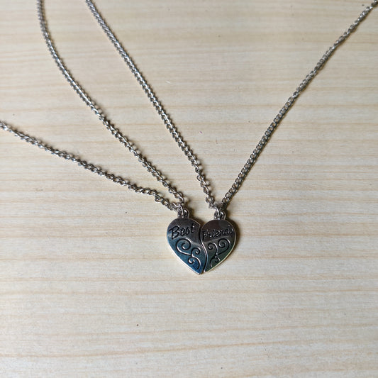 Best Friends Locket # 2949