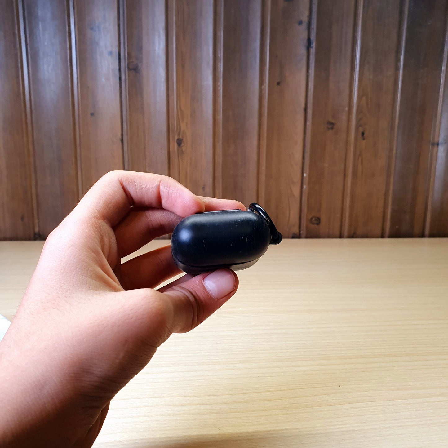 Earbuds With Cover #3181