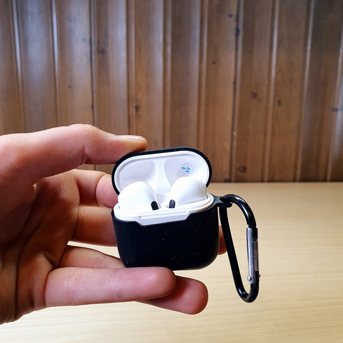 Earbuds With Cover #3181