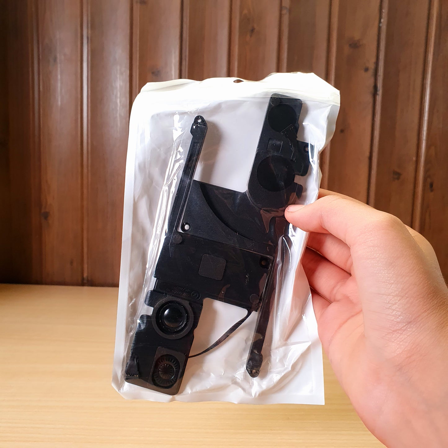 Replacement internal speaker assembly designed for the Apple MacBook Pro 15" Retina (model A1398).3321 #