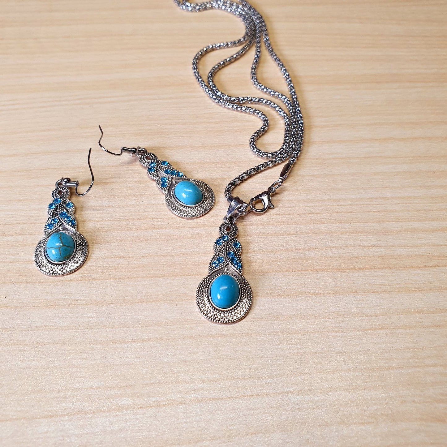 Necklace With Earings #3183
