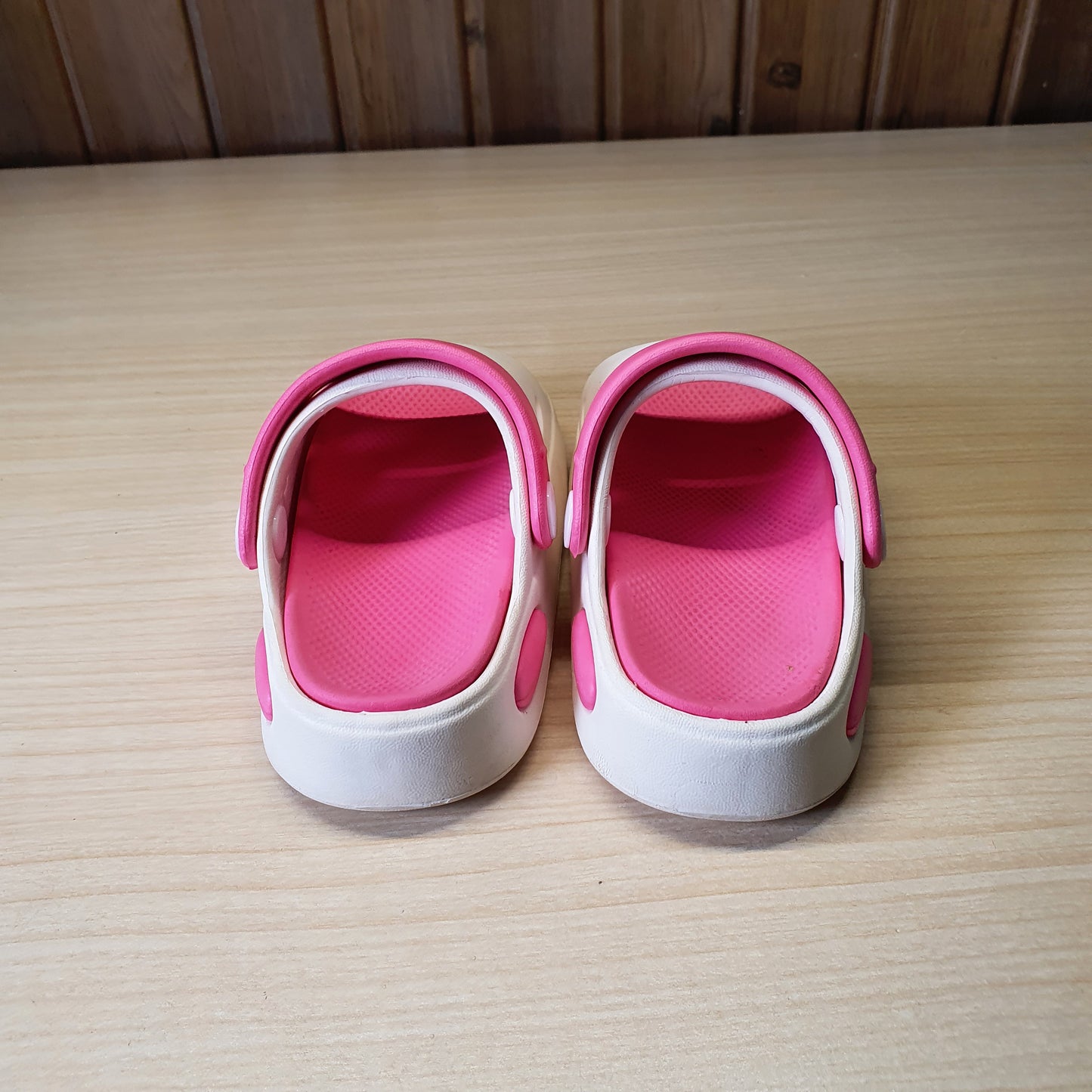 Used Imported Slippers Size 20-21