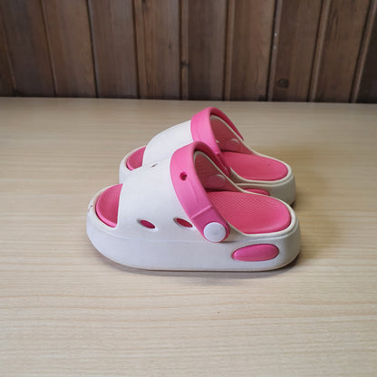 Used Imported Slippers Size 20-21