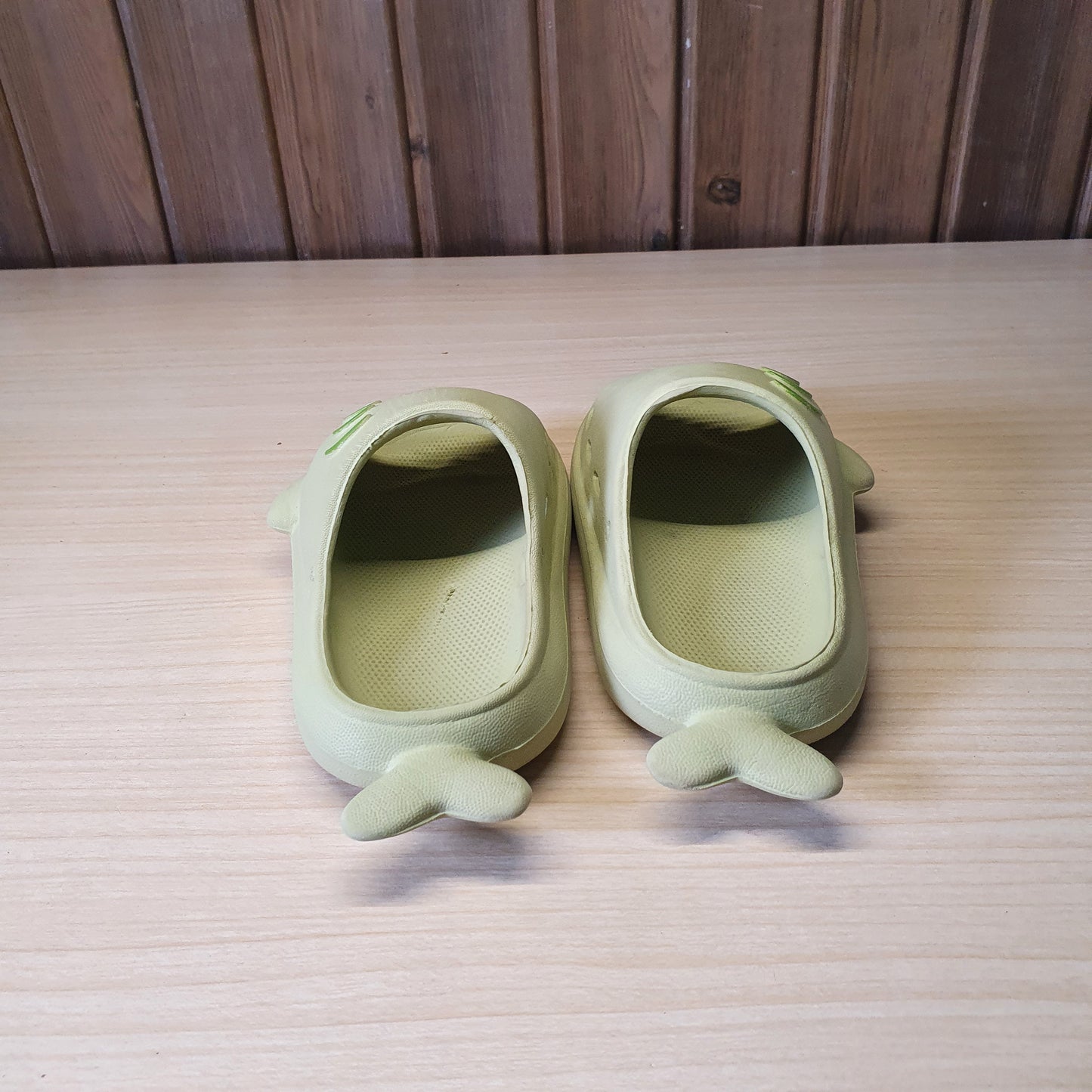 Kids Used Imported Crocs Size  140mm