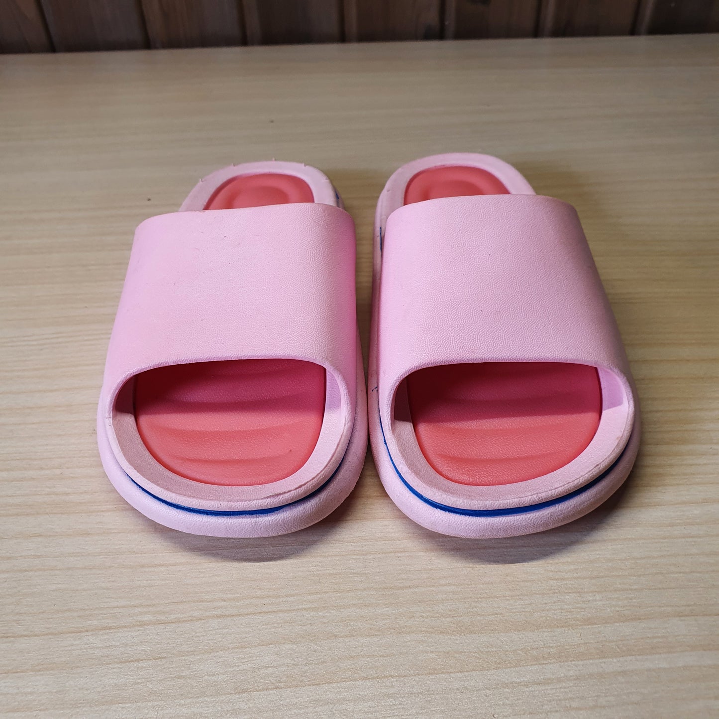 Kids Used Imported Slipper Size 30