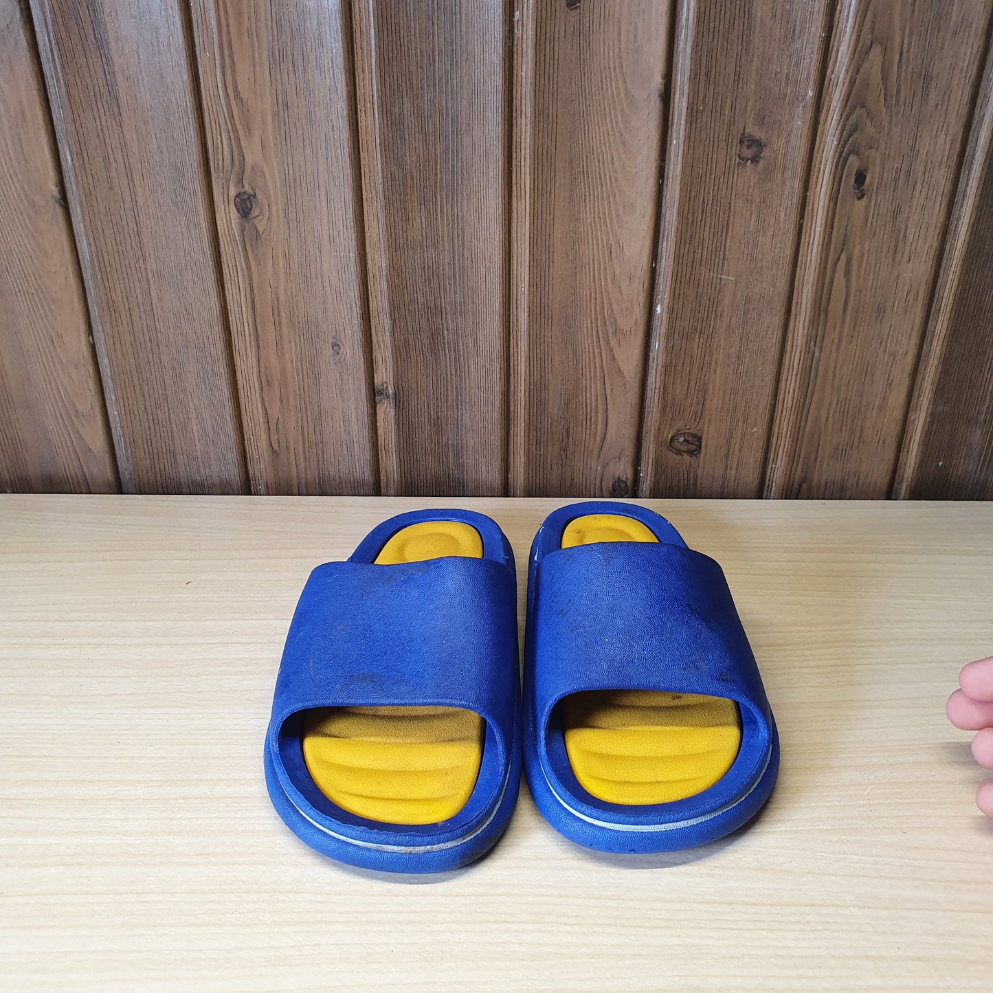 Kids Used  Imported Slippers Size 29
