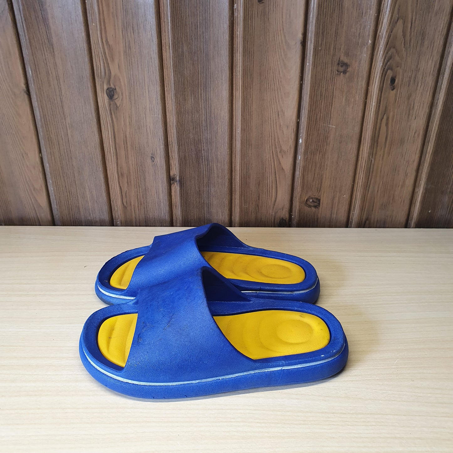 Kids Used  Imported Slippers Size 29