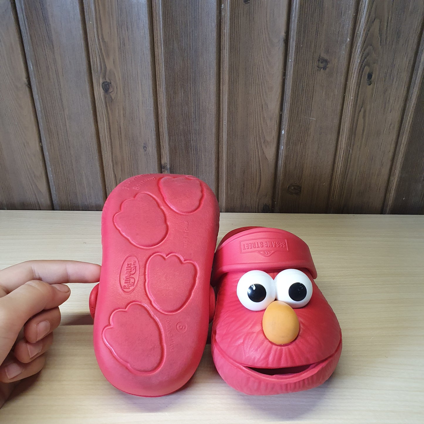 Kids Used  Imported Crocs Size 9
