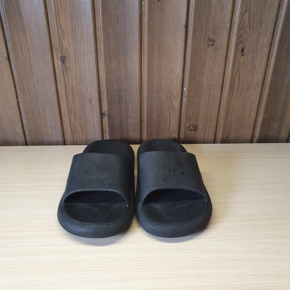 Kids Used Imported Slipers size 28-29