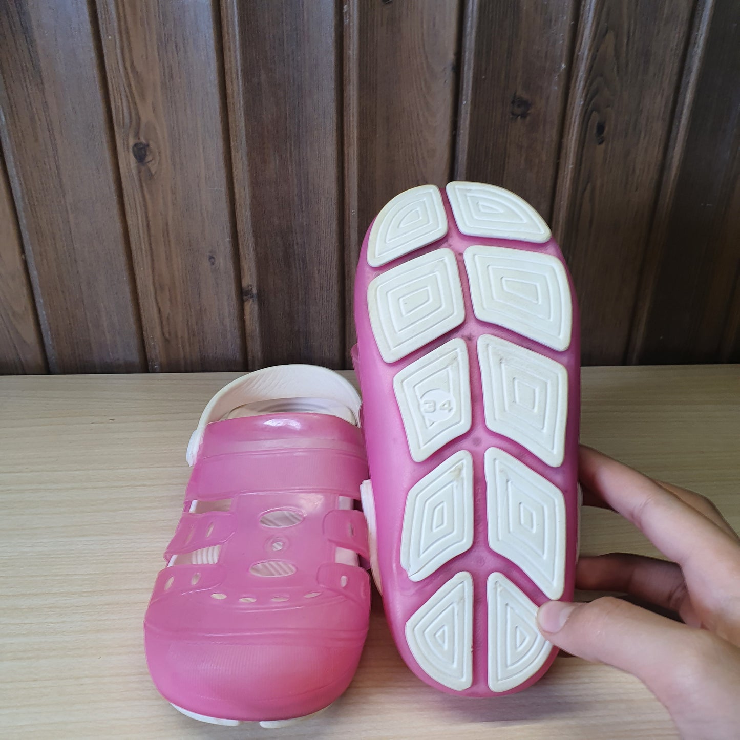 Kids Used Imported Crocs size 34