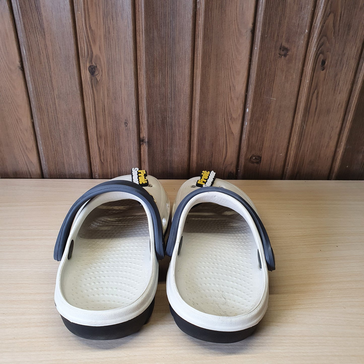 Kids Used Imported Crocs size 24-25
