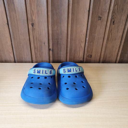 Kids Used Imported Crocs size 24-25