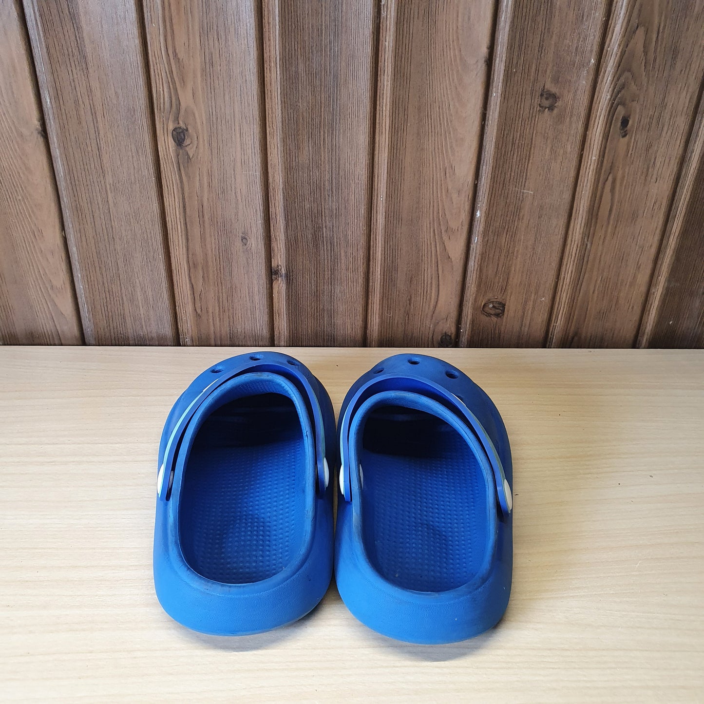 Kids Used Imported Crocs size 24-25