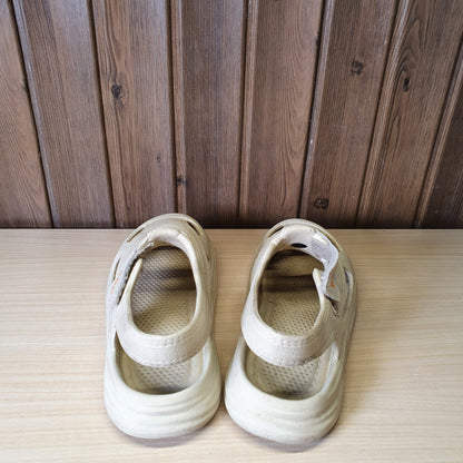 Kids Used Imported Sandals  size 29