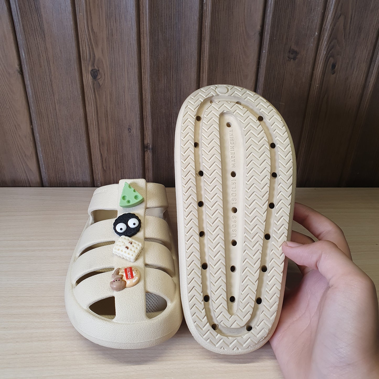Kids Used Imported Crocs size 190MM