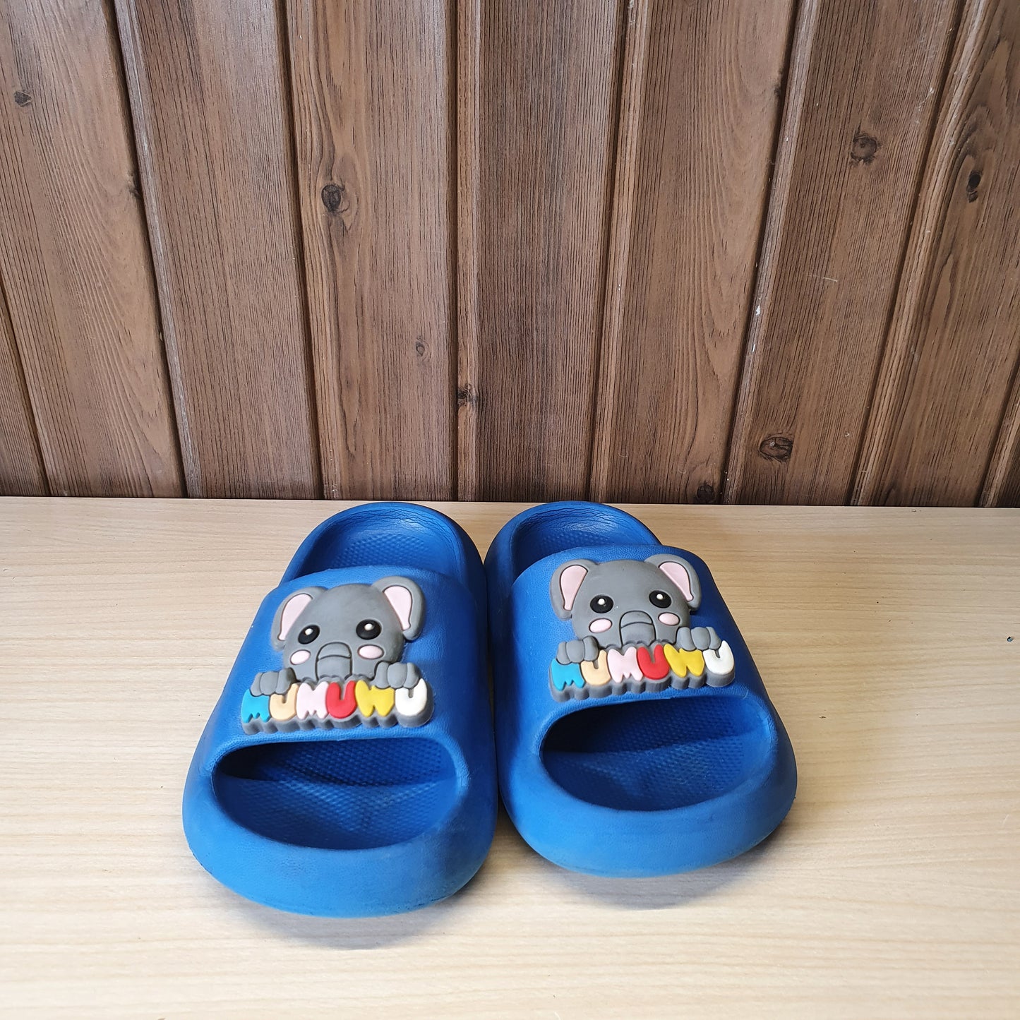 Kids Used Imported Slipers  Size 24-25