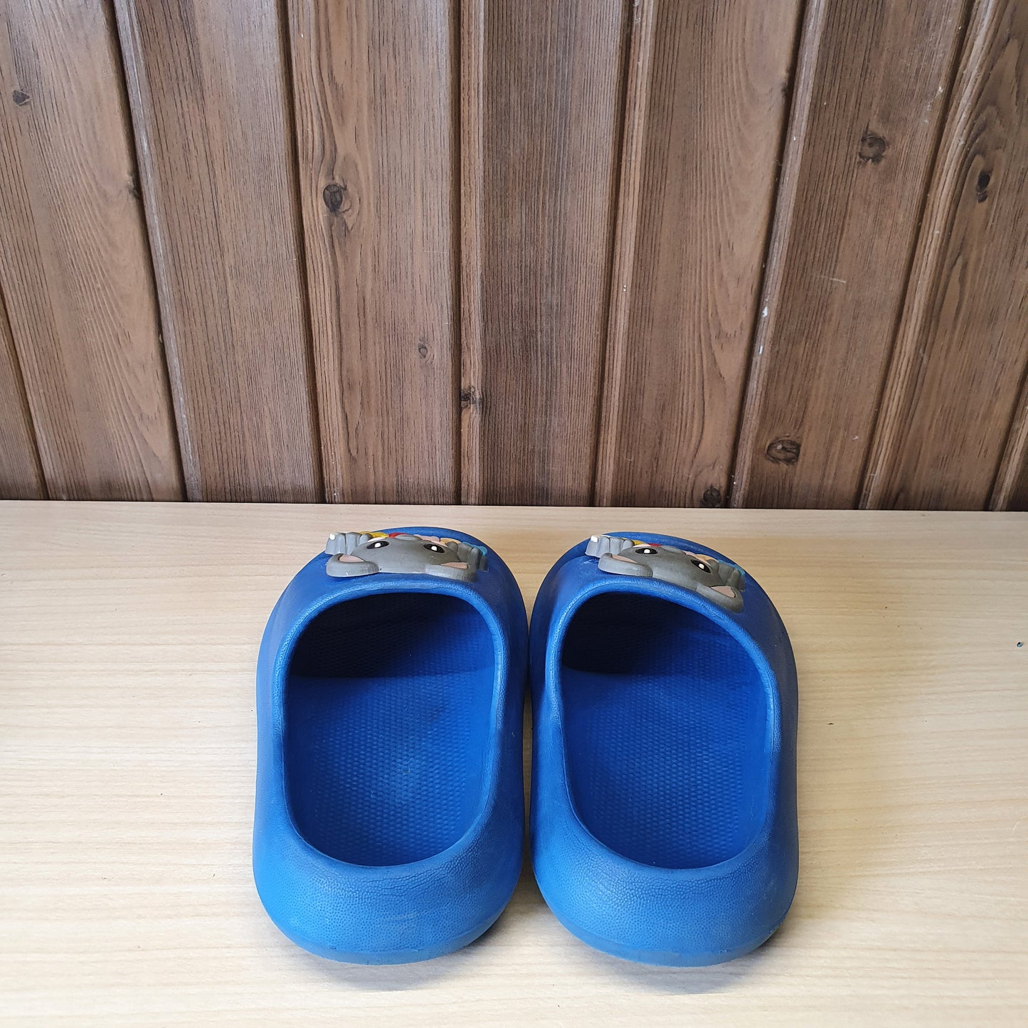 Kids Used Imported Slipers  Size 24-25