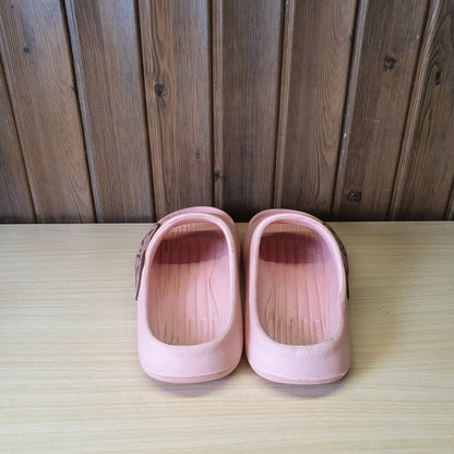 Kids Used Imported Slipers  Size 28-29
