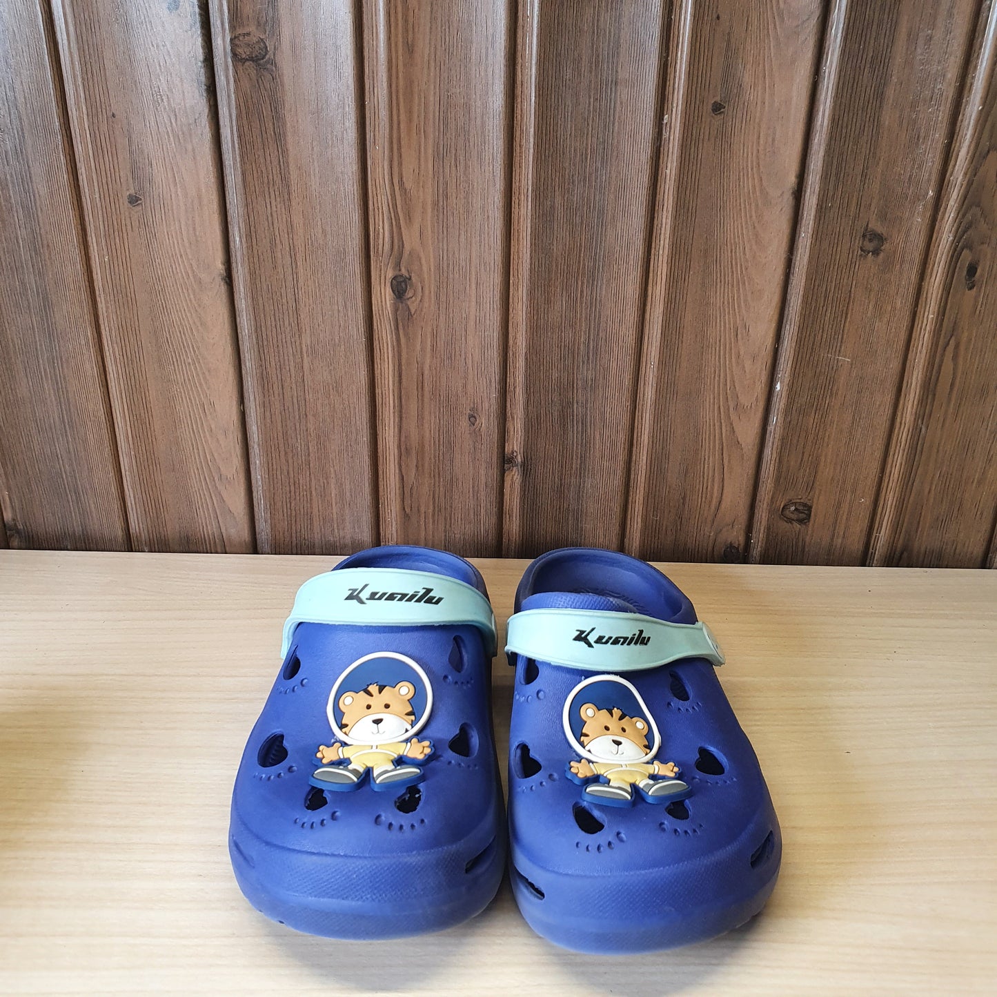 Kids Used Imported Crocks Size 190 MM
