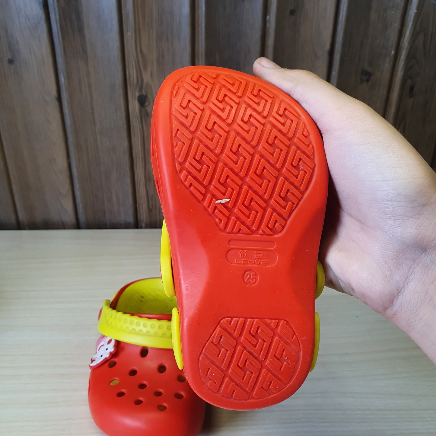 Kids Used Imported Crocks Size 25