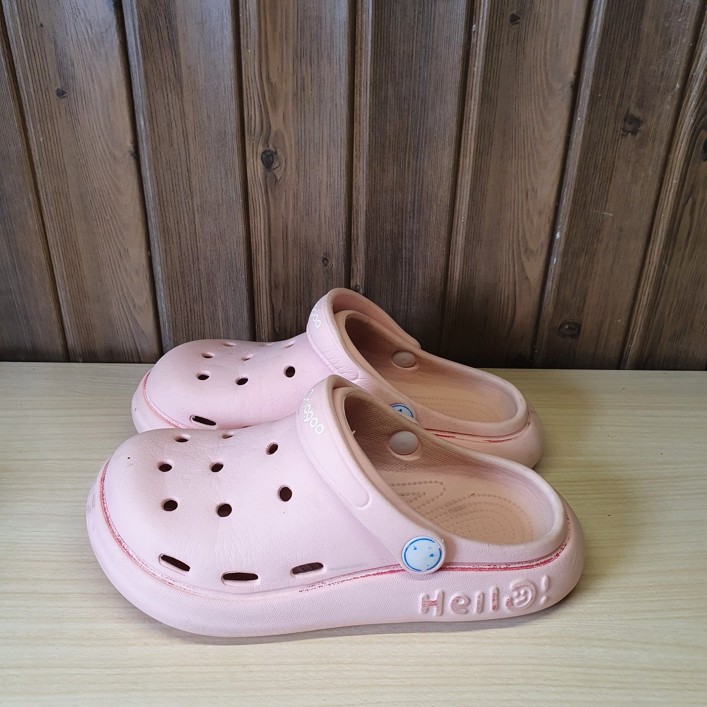 Kids Used Imported Crocks Size 32