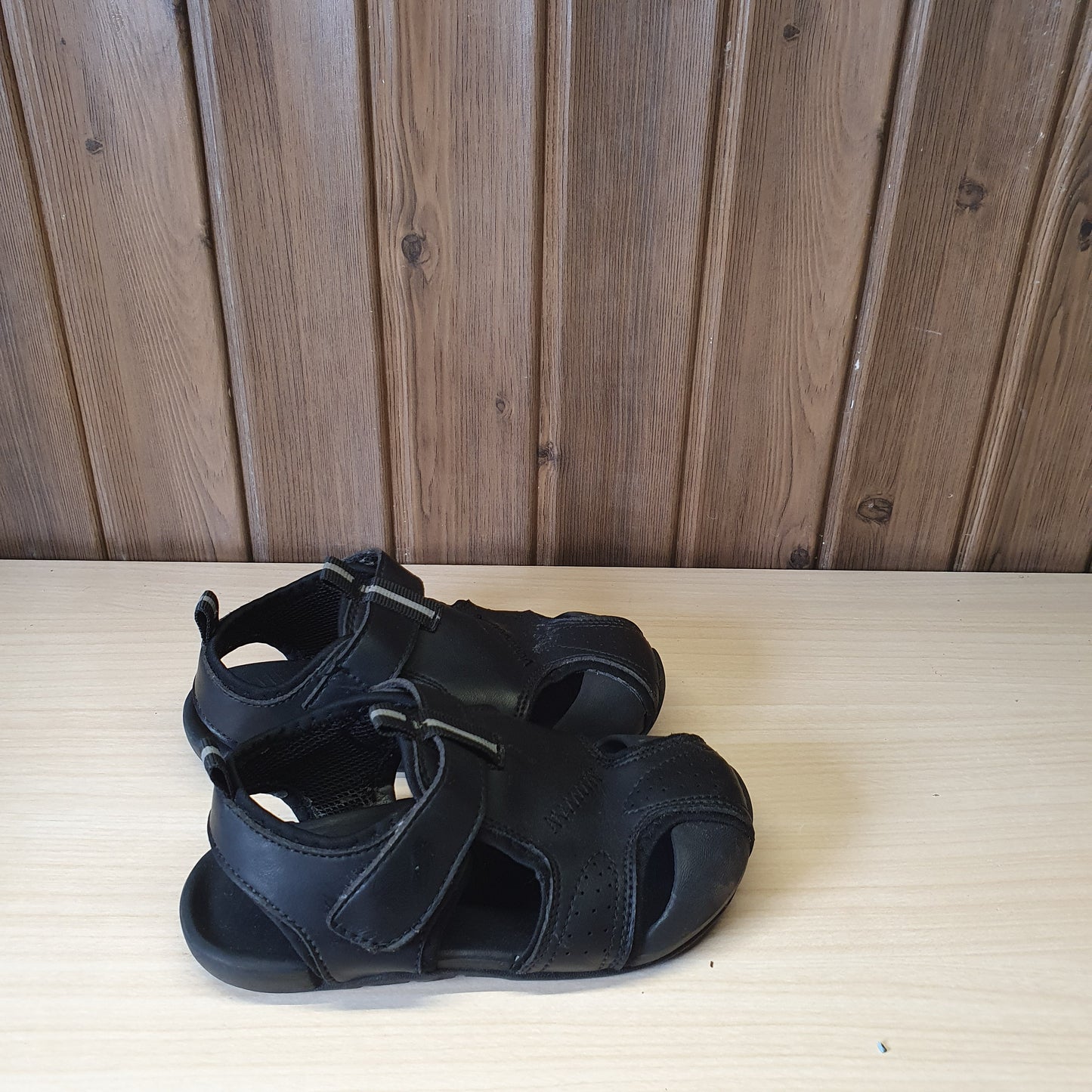 Kids Used Imported Sandals  Size 23