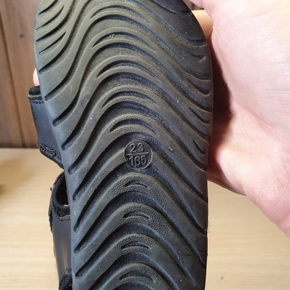 Kids Used Imported Sandals  Size 23