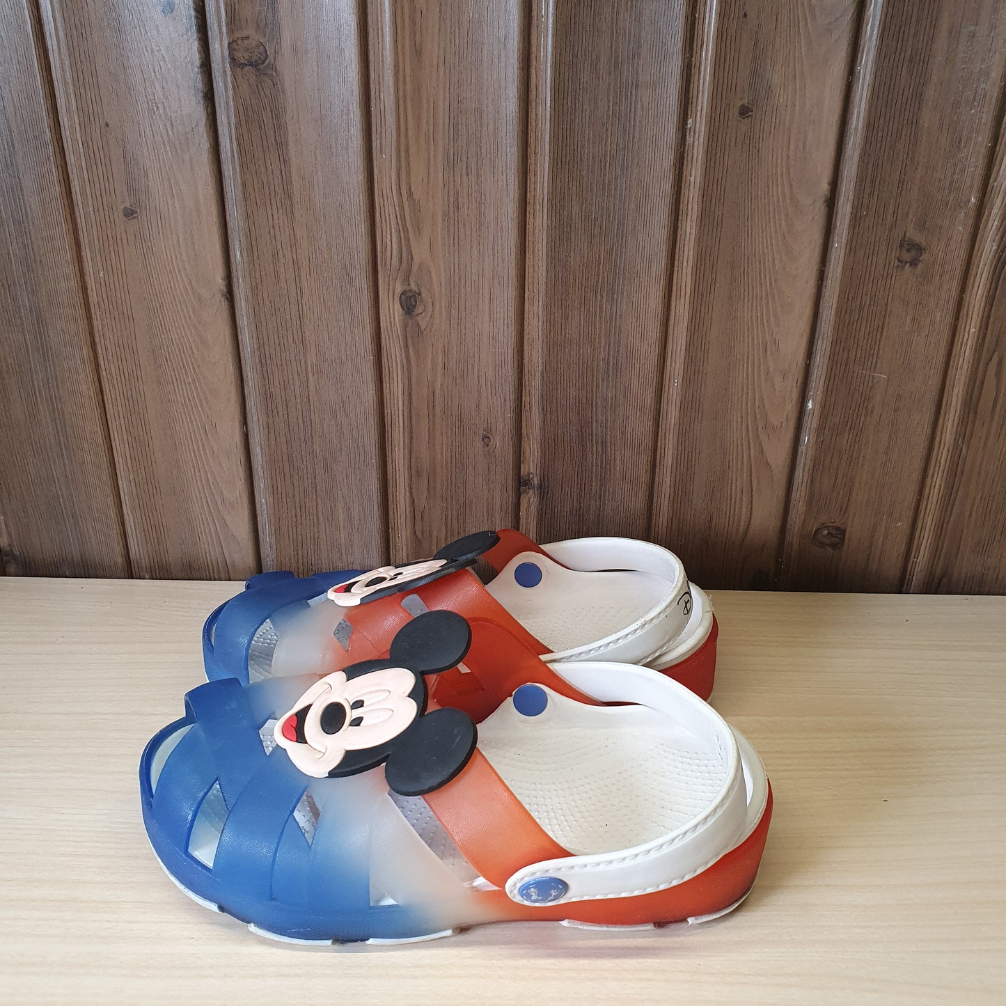 Kids Used Imported Crocks Size 31