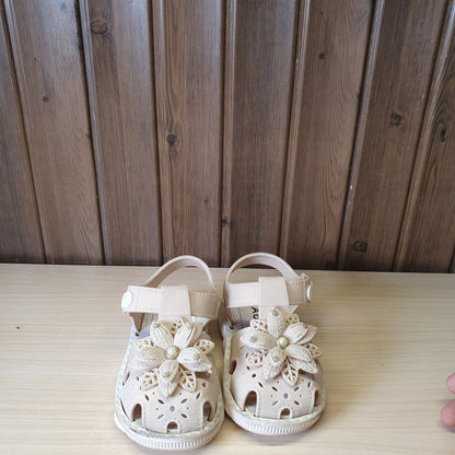 Kids Used Imported Sandals Size 24
