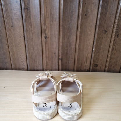 Kids Used Imported Sandals Size 24