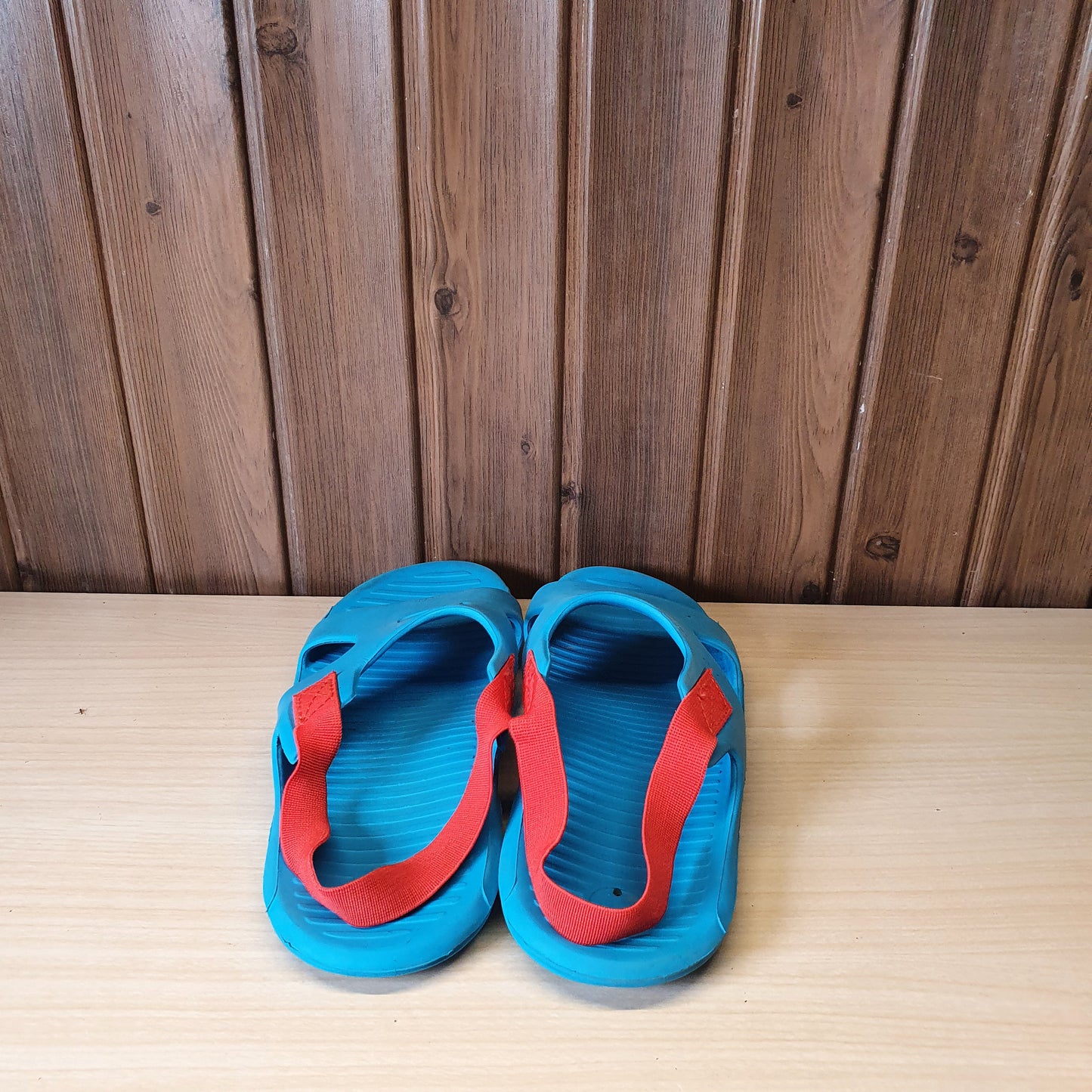 Kids Used Imported Slippers Size 33-34