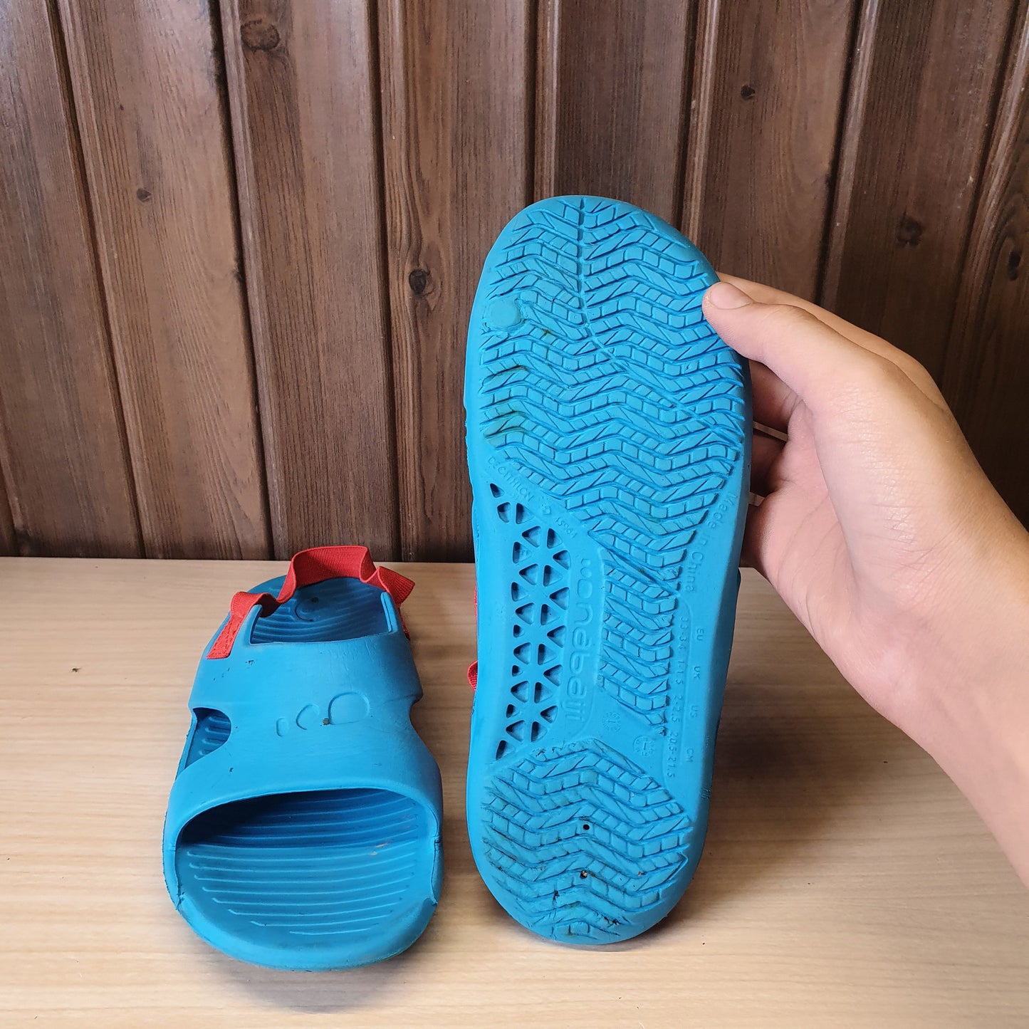 Kids Used Imported Slippers Size 33-34