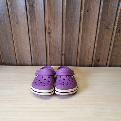 Kids Used Imported Crocks Size 4-5 mentioned